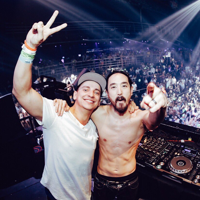 Funny ass shit we planning for u 📺📺📺🙄🙄🙄🙄😂😂😂 @Vitalyzdtv https://t.co/CCakpI1SY4