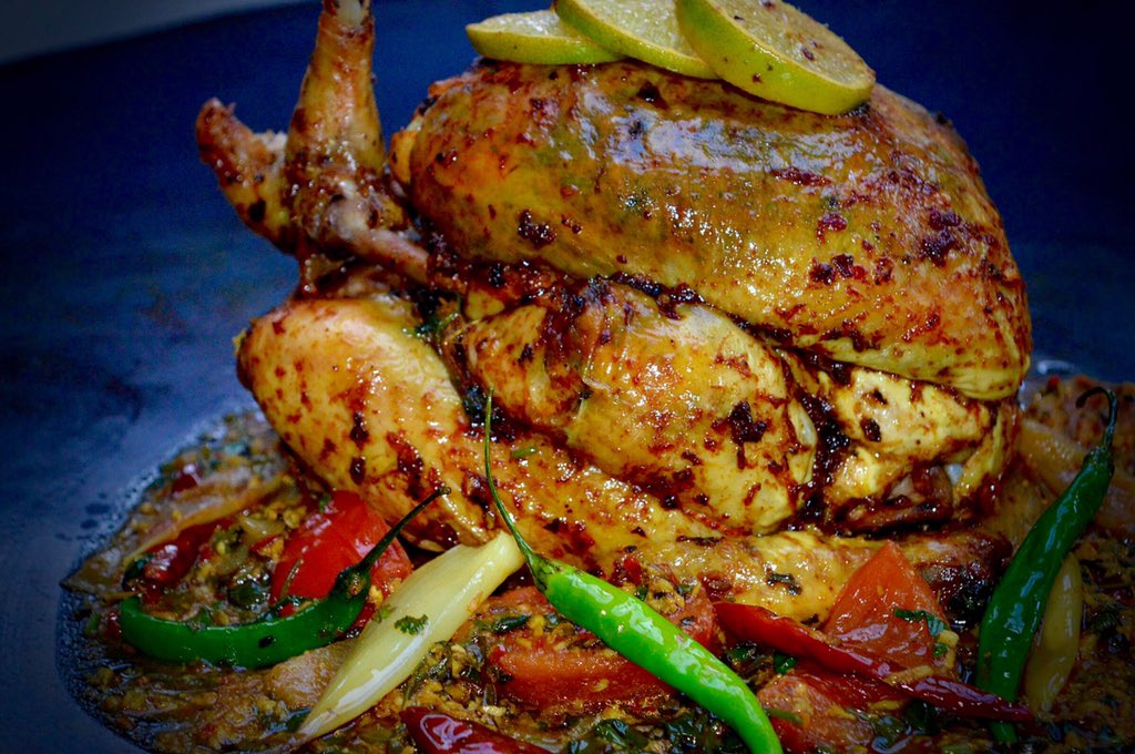 Anjuladevi's tweet photo. Whole chicken marinated for 24hrs with spices under the skin of the chicken. Roasted long &amp; slow. #foodie #chicken https://t.co/yRkh8e0QsD