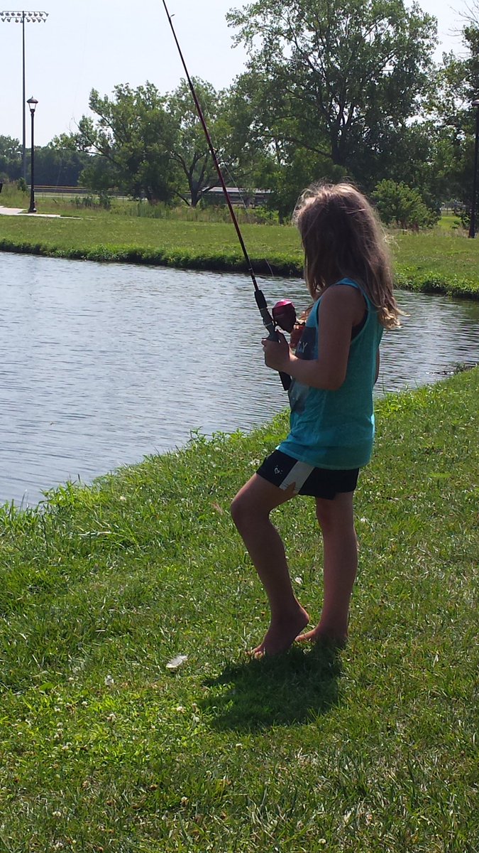 niki4nu's tweet photo. @goodyear Good health,bait &amp;more memories would make 2016 a very #Happy #Goodyear #Contest #shethinkswe'rejustfishin https://t.co/kyjV1Zkiba