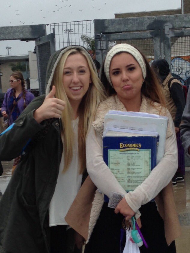 Emma___k8's tweet photo. "Sorry" -Justin Bieber @maddie3jade @AssassinsCBAD https://t.co/r8d759ybk7