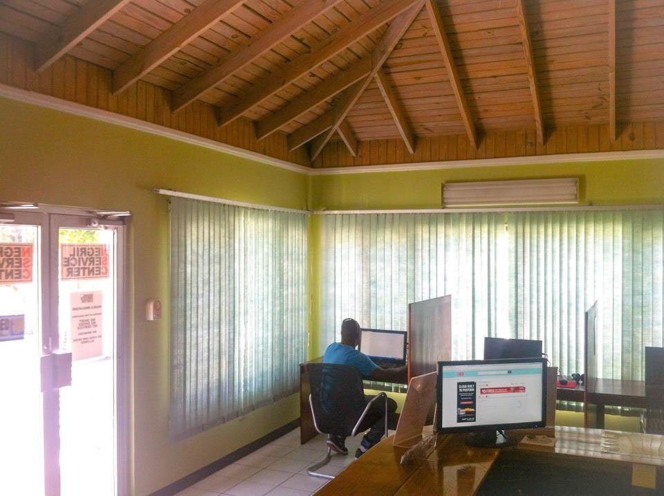 NegrilSC's tweet photo. Need to access the internet? 15mins only $150 We print too! Monday-Friday 9:30am-5:30pm #internetpoint #negril https://t.co/OYXOO6KtFg
