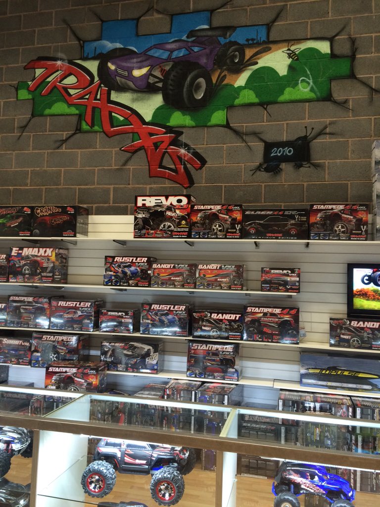 TRAXXAS is killing it in England in case you are wondering @MikeJenkins47 and @TNSracing -