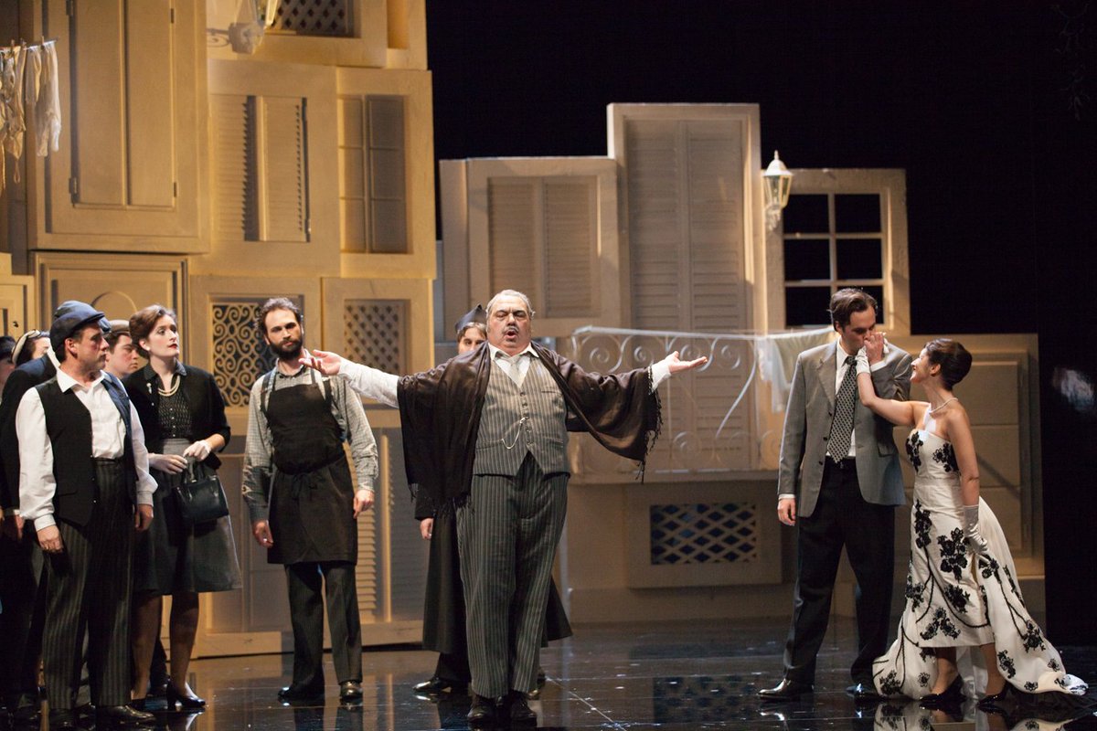 OperadeRennes's tweet photo. Ce soir, c'est la dernière de Don Pasquale dans nos murs. Toï Toï à toute l'équipe ! #Rennes #Opéra #Donizetti https://t.co/DwodheMBzO