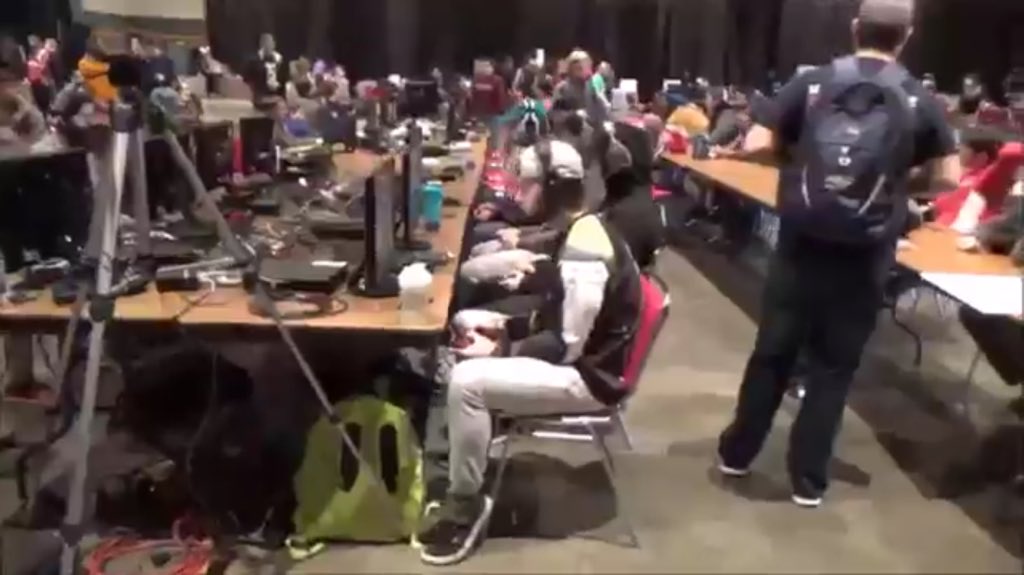 SelectGamingHQ's tweet photo. Sorry for bad quality but here's some shots of us at the IGL Cod LAN, we took first on PS4 #LAnimals https://t.co/OBBIRbViNx