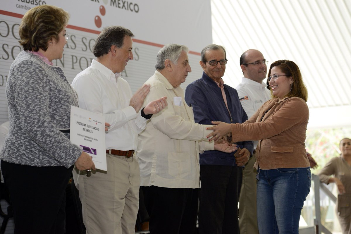 ComSoc_Tab's tweet image. Encabezan @nunezarturo y @JoseAMeadeK, titular de @SEDESOL_mx encuentro con beneficiarios de Programas Sociales