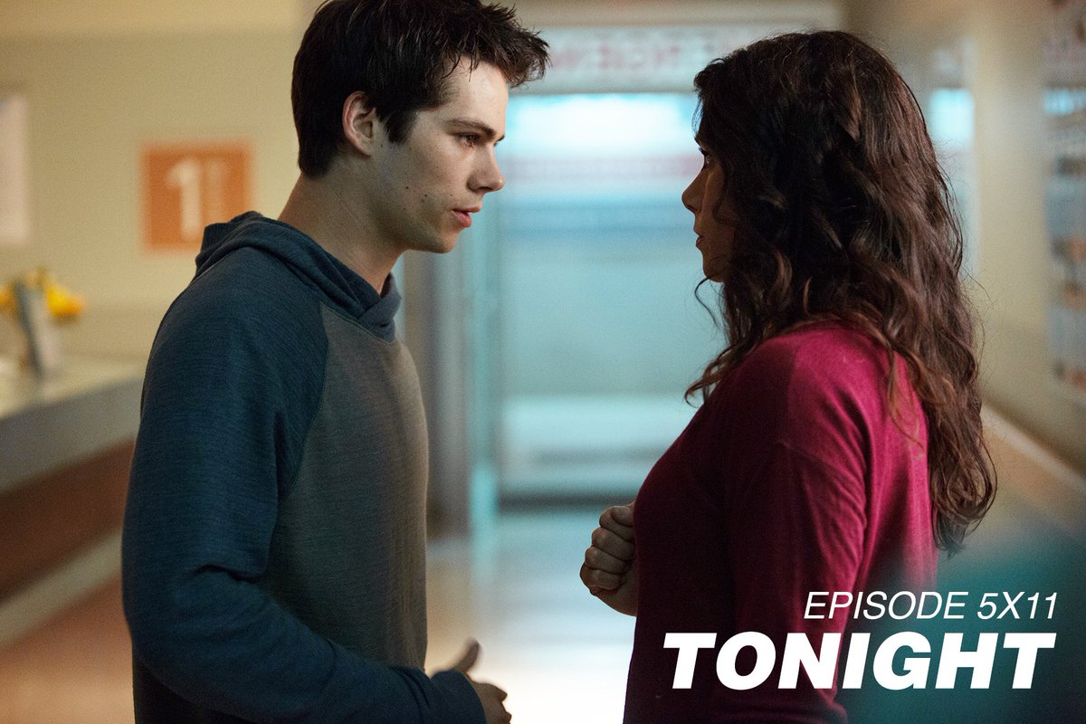 HouseWolvesCon's tweet photo. You can discuss tonight’s episode at https://t.co/py1nNzhP6B but also hang out after the amazing time at #HOW2015! https://t.co/WjJ7BLu6QT