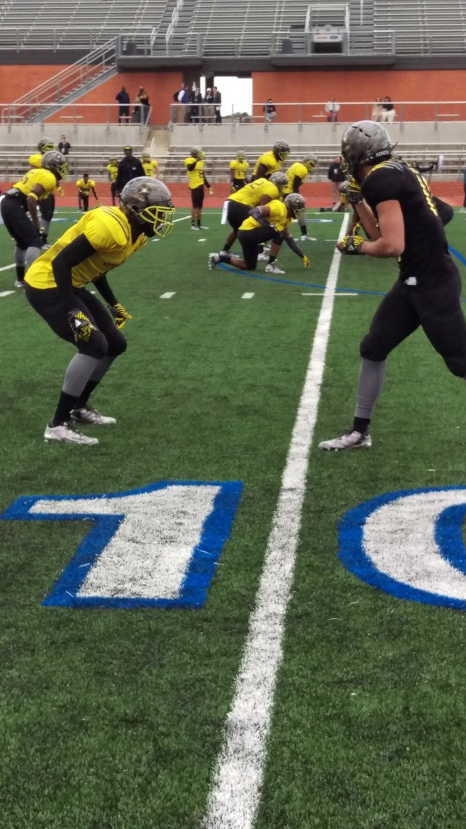 DaneClark20's tweet photo. Army Bowl East Team Practice @ncsa #mytime2win @ArmyAllAmerican https://t.co/pf7Ne27nxg