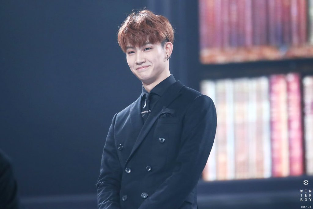k__popersha's tweet photo. #SexyLeaderJBDay #HappyBirthdayJB #DayJB https://t.co/o4pc2t7ylH