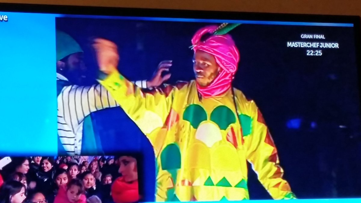 dondetemetes's tweet photo. En serio vaya trajes más feos este año... #Cabalgata #cabalgatatve https://t.co/T4tl5DC2PL