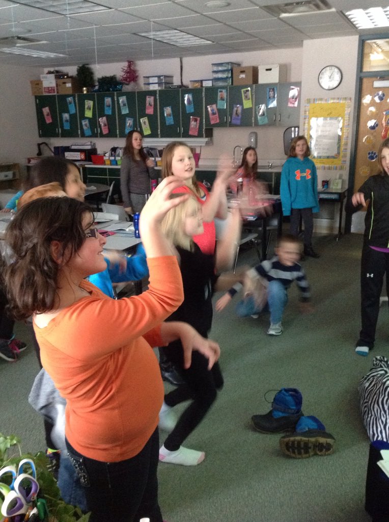 ellefsonkinders's tweet photo. We love @GoNoodle #beavercall #moosetube https://t.co/JnJgkz592t