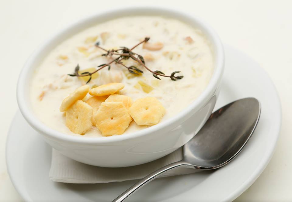 33Taps's tweet photo. Today's #RainyDay special is clam chowder.
#NailedIt #33TapsLA https://t.co/PccOlvSqLO