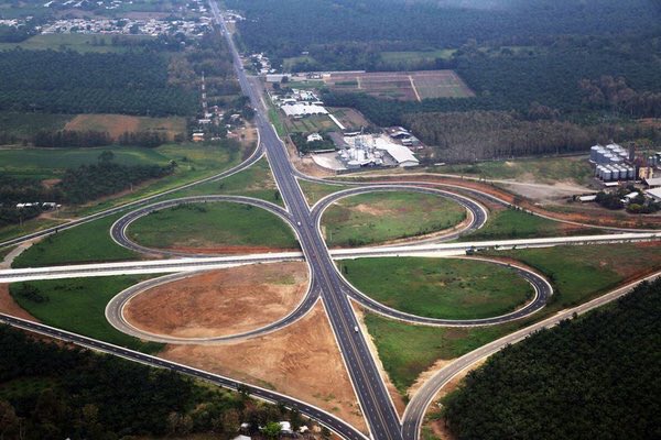 viviana_bonilla's tweet photo. Este es el "excesivo gasto público", la RC inaugura otra obra histórica:anillo vial-Quevedo 25.6km d súper carretera https://t.co/mfPvUHrij0