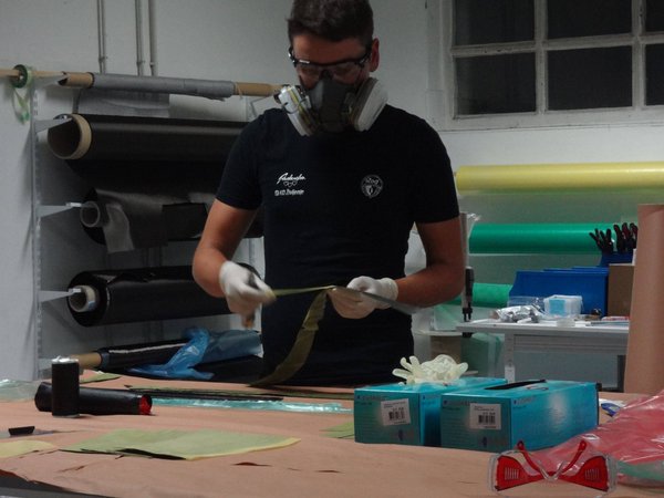 Love to see people passionate about making good #bikes <a href="/BerkComposites/">BerkComposites</a> Day at the office
#cycling #CyclingAustralia