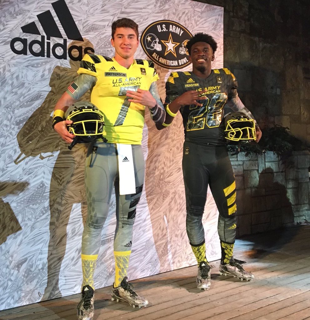 alluniforms_'s tweet photo. U.S. Army All American UNIs #allaccessuniforms https://t.co/9ccW76gPpQ