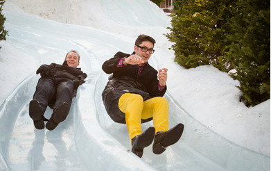 We now have #IceOnWhyte hotel packages! RT to win our 3rd draw. #yeg #IOW2016
iceonwhyte.ca/your-visit/whe…