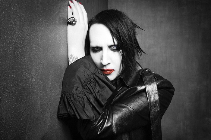 rockaxisoficial's tweet image. En el día de su cumpleaños, @marilynmanson hace noticia. rockaxis.com/rock/novedades…