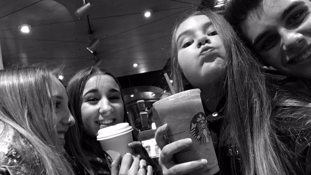 mayraliont's tweet photo. Oh sweetie MISS YOU😭❤️
@sophie_liont
#mayso💕 https://t.co/y4fUhxhW73