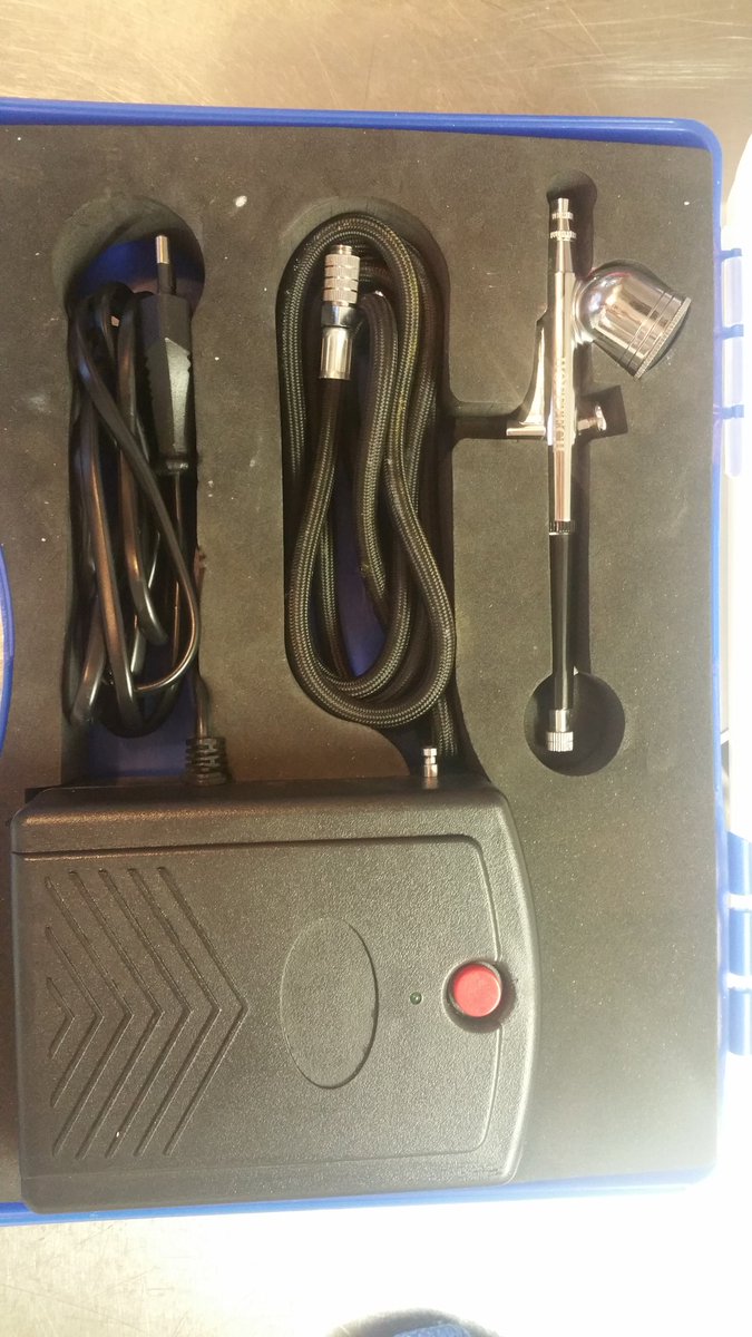 EdSchellekens's tweet image. airbrush set met adapter
€ 35,00
link.marktplaats.nl/m1007496576