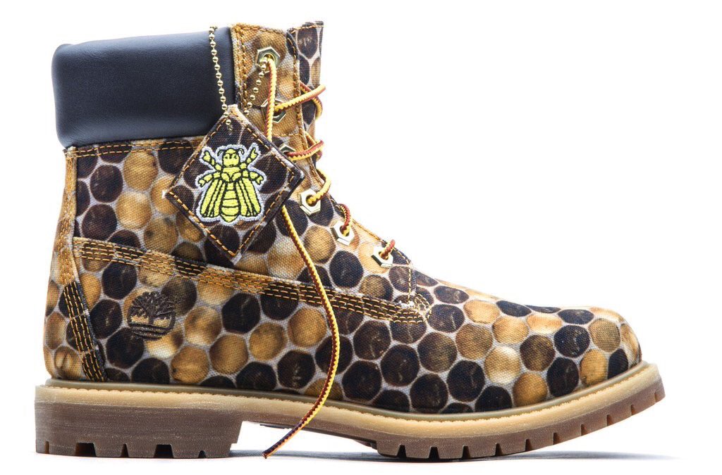 SartoriallyInc's tweet image. when ur a new yorker but remember that bees are dying globally at an alarming rate