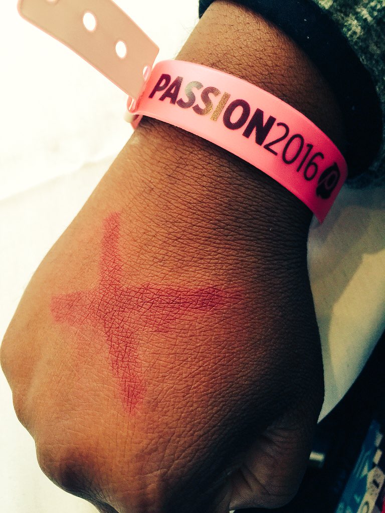 BrinniB8's tweet photo. #Passin2016 #endit #EndItMovement https://t.co/u9gVPDfAeb