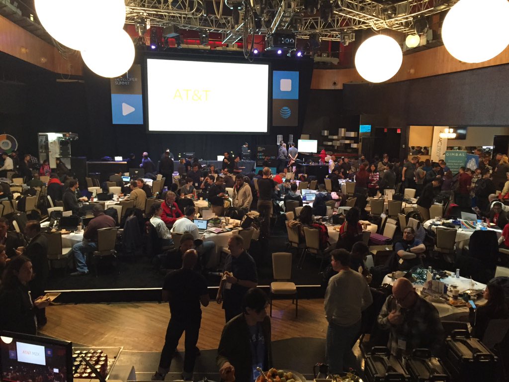 RogueMaking's tweet image. @Palms @attdeveloper Have a great day #hackers I will miss you till the #hackerparty Look for me in white &amp;amp; #RGB ~T