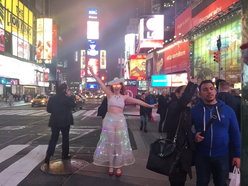 RogueMaking's tweet image. @Palms @attdeveloper Have a great day #hackers I will miss you till the #hackerparty Look for me in white &amp;amp; #RGB ~T