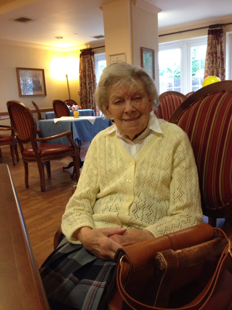 eleanorsanders's tweet photo. W'end of contrasts #circleoflife. More plans in place 2welcome 1 into world while saying goodbye 2another #RIPFreda https://t.co/c8ujezsC7Q