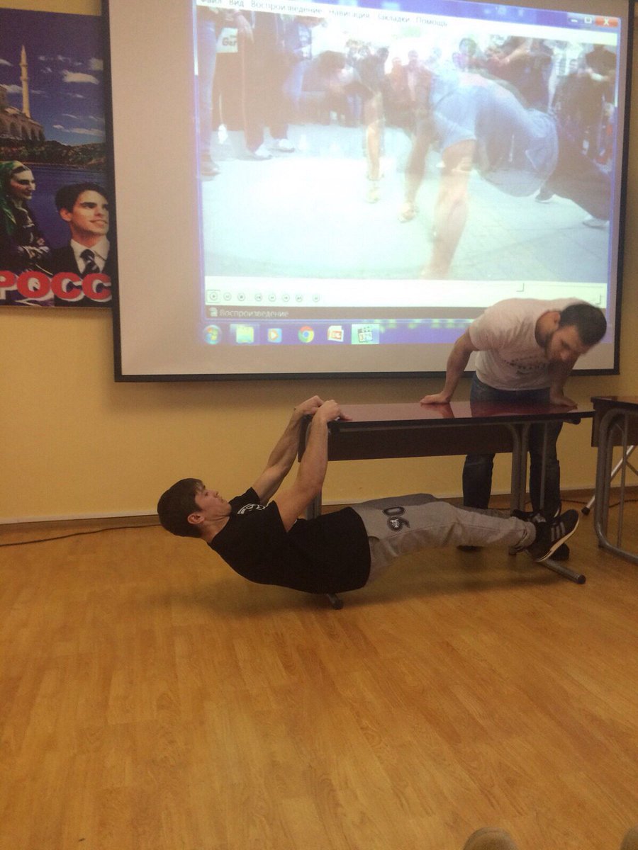 kdm_dgunh's tweet image. #ДГУНХ прошла встреча студентов с основателем и лидером движения Street Workout #КдмДгунх