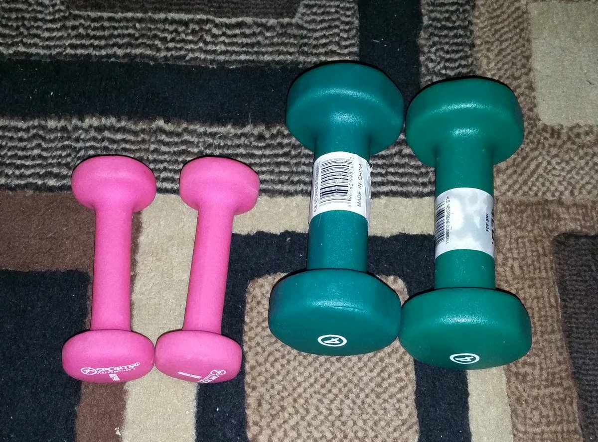 BBCam1970's tweet photo. #2016 #NewYearNewYou I brought out some old friends...along with #cize and #shakeology https://t.co/5IR2HBU1Vv