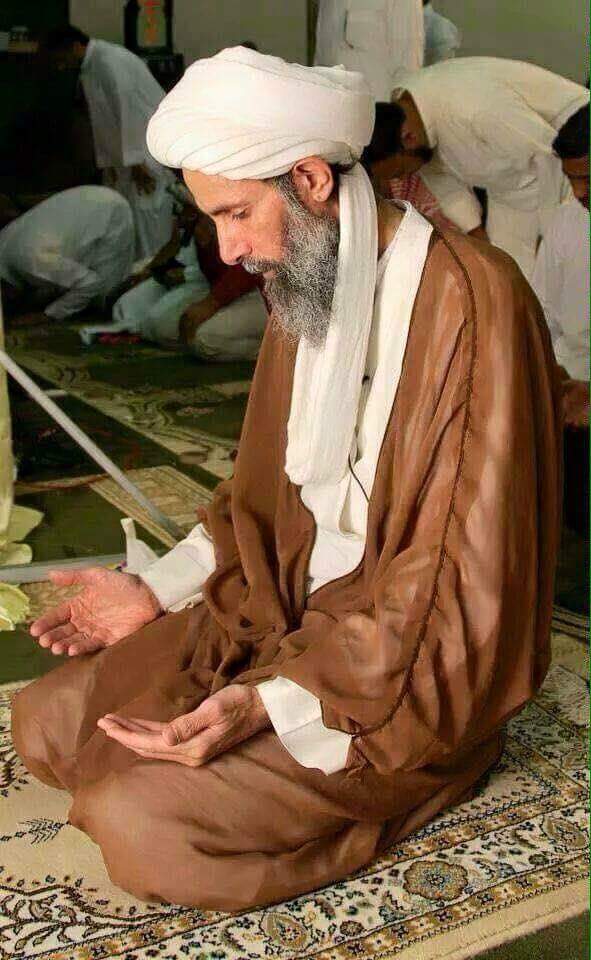 المحراب يبكيك .....والحرف والقلم
الجمعة والصلاة..... والخطاب النمر
الليل و اﻷنين....وسجدة السحر
#بقلمي
#الشهيد_النمر