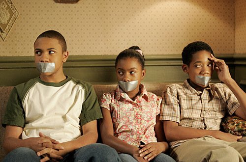 Theseshowss's tweet photo. Everybody Hates Chris (2005-2009) https://t.co/y1nRCFN91w