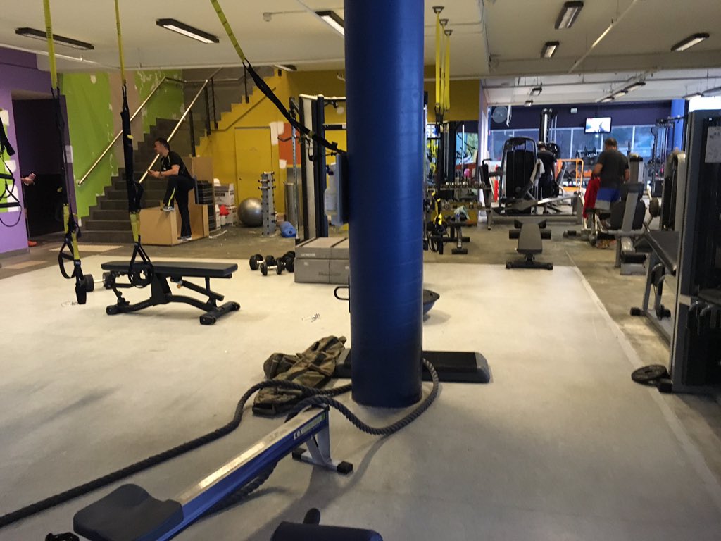 Frank_Quattro's tweet photo. Construction site or gym?? #triphazard #OHS #Revovations #Dust https://t.co/QSiaVdVYjq