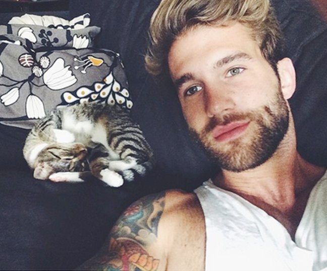 xMatthewConnor's tweet image. Ortopedia, nivel: Las posturas de Tharis.