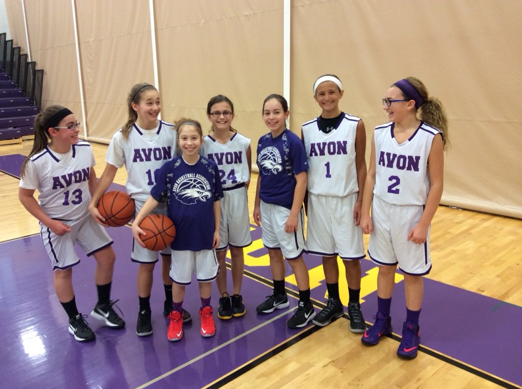 Ohio_Basketball's tweet photo. Avon 6th Grade Girls getting ready to start! #gcbleague https://t.co/mWbFyTfUo3