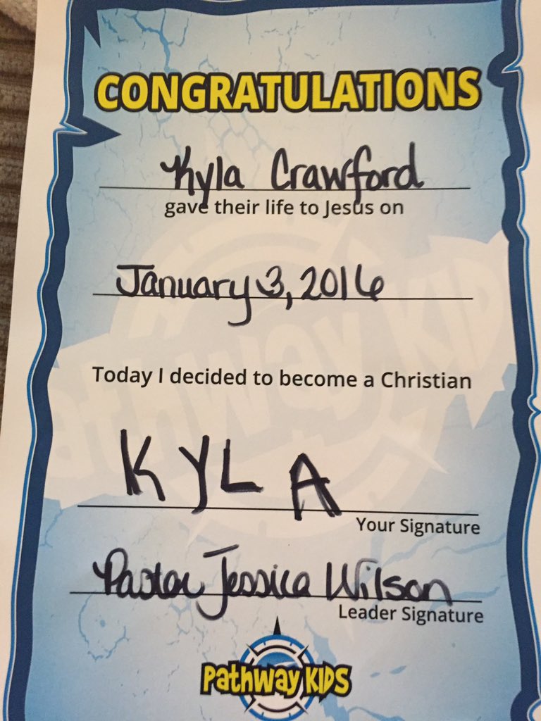 CrawfordEstela's tweet photo. Proud of my #kylabug. Best day ever as a parent. https://t.co/iGRKq9Y5vw