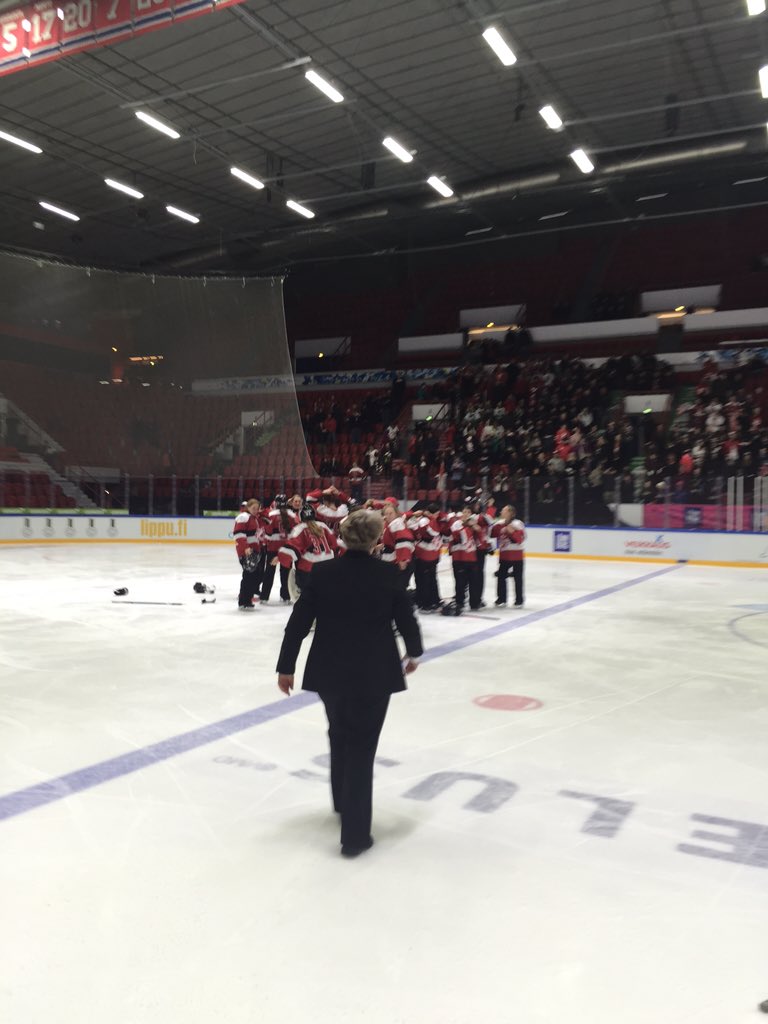 ringettecanada's tweet photo. World champions! https://t.co/bUMD4VLFj2
