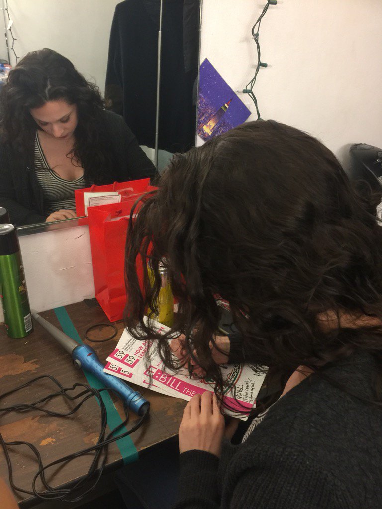 AlfoLoves's tweet photo. #Alfo59 #closing for now... #behindthescenes #signing in the dressing room #actorslife #fanlove https://t.co/GEEqxB11Fk