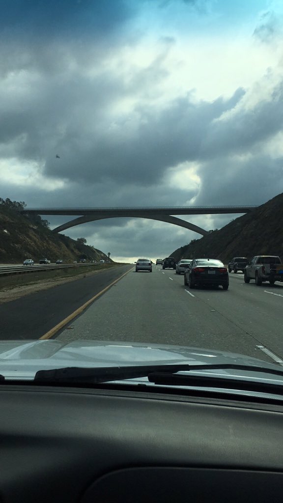 JordanTestar's tweet photo. Rt if u know this bridge https://t.co/0vG8iGF2qV