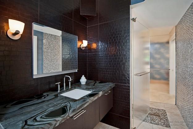 BrandedTiles's tweet image. This dark #bathroom #tile inspiration reflects the gloss effect tiles that are coming into style in #2016. #NewYear