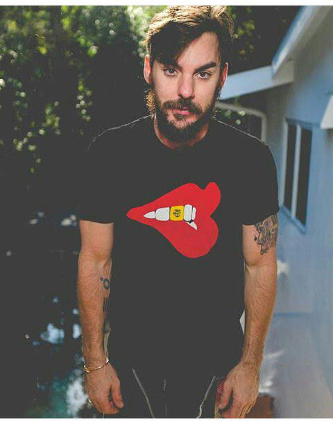 FreedomShik's tweet photo. ПРИВ))) https://t.co/0wKYYM8MKI