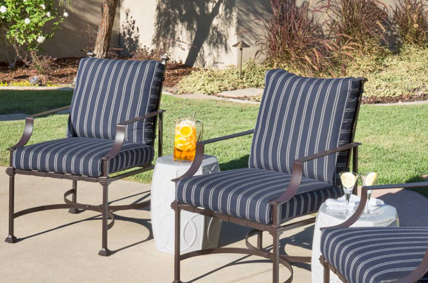 OEPatioDesign's tweet image. View more O.W. Lee #OutdoorFurniture collections here: bit.ly/N5ODF0

#OutdoorLiving #PatioFurniture