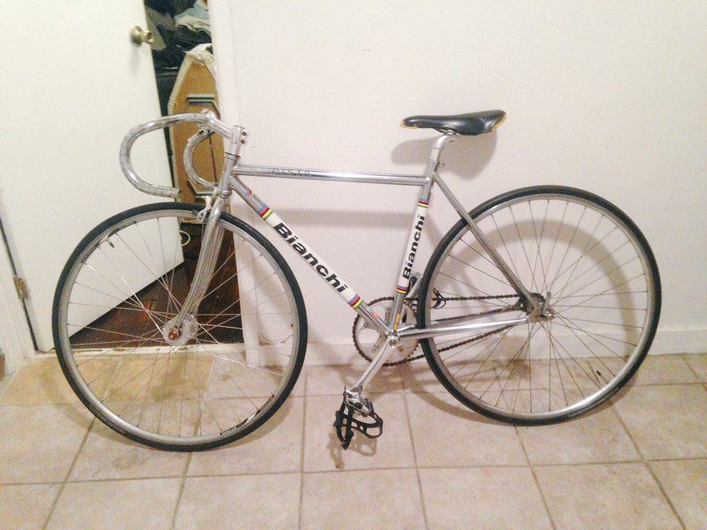 lynncasper's tweet photo. i can't get this damn seat post to move. help me!! #bikehelp #bikeproblems https://t.co/d6di8FAZ7Y