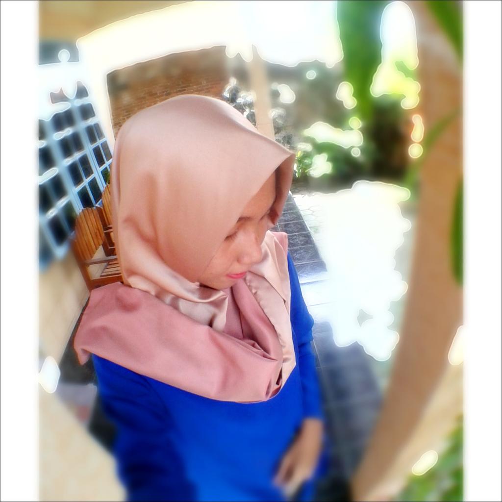 MATERUAL SATUN VELVET
TOP BNGT NIH BISA 2 WARNA, BAHAN ENAK GK LICIN
LIAT REAL NYA, LGSUNG JATUH CINTA DEEH ♥♥♥♥