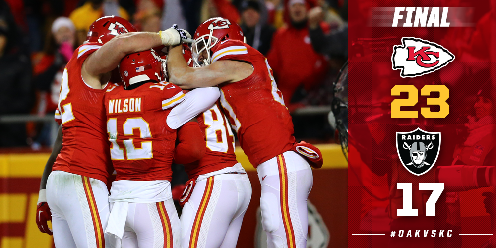 Chiefs's tweet photo. CHIEFS WIN!
#OAKvsKC https://t.co/LQMQ7cb6Di