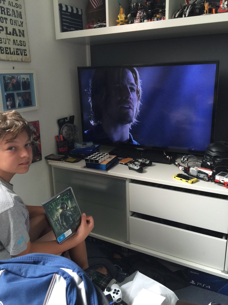 TheRealTasman's tweet photo. Watching my Xmas present @amellywood would be cool to get an acting gig like this when I'm older or now! @Willaaaah https://t.co/TfiZh00dvc