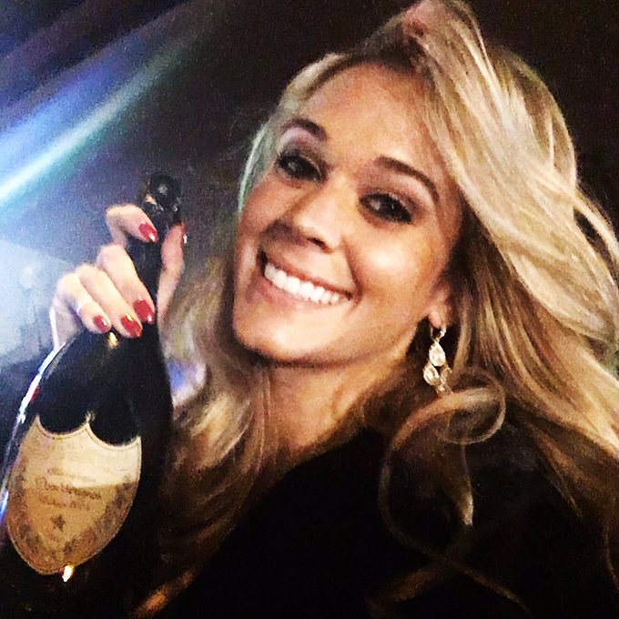 🍾🍾🍾🍾🍾 https://t.co/rl7wyOzehD