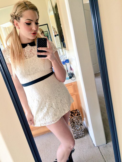 Today I was dressed like a Lolita for some fun stoner porno. 😙💨🍁 https://t.co/1fac0VaVt9<a href="/tag/mvsales"class="tags"><span>#mvsales</span></a>