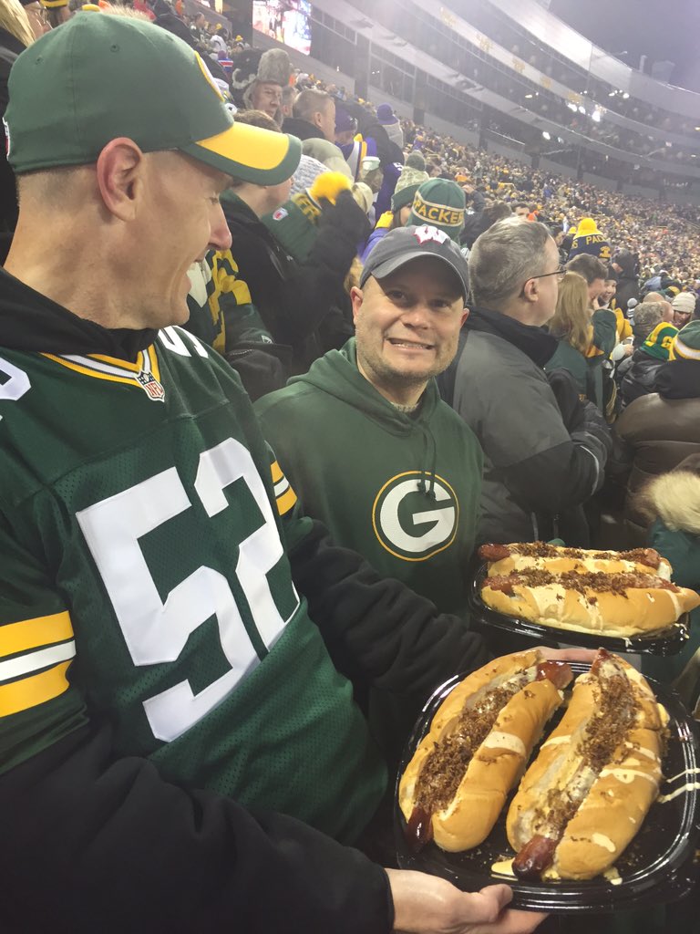 chad_markuson's tweet photo. Not a packer fan but you can't beat the experience @packers @NFL #bestplacetowatch https://t.co/IwHk4WINIK