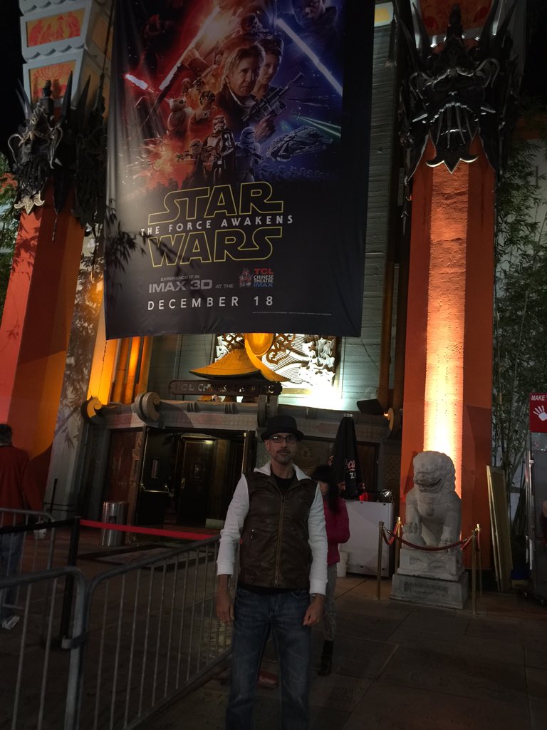 Muscleterranean's tweet photo. Star Wars at the Chinese theater ... Check #thirdViewing https://t.co/yKac3UzeBS