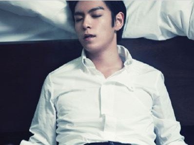 아아돌 그룹 빅뱅의 '탑' 누워만 있을 뿐인데 아이돌이 아닌 차승원 같이 남자다움이 느껴 집니다. 어깨도 넓고 조각남이 왜 조각남인지 알것같습니다
#빅뱅 #탑 
 popenter.co.kr